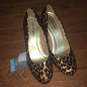 Women’s heels size 10